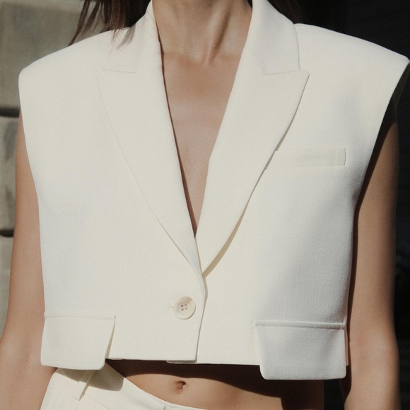 ZARA SHORT FLAP VEST - Picture 3 of 9